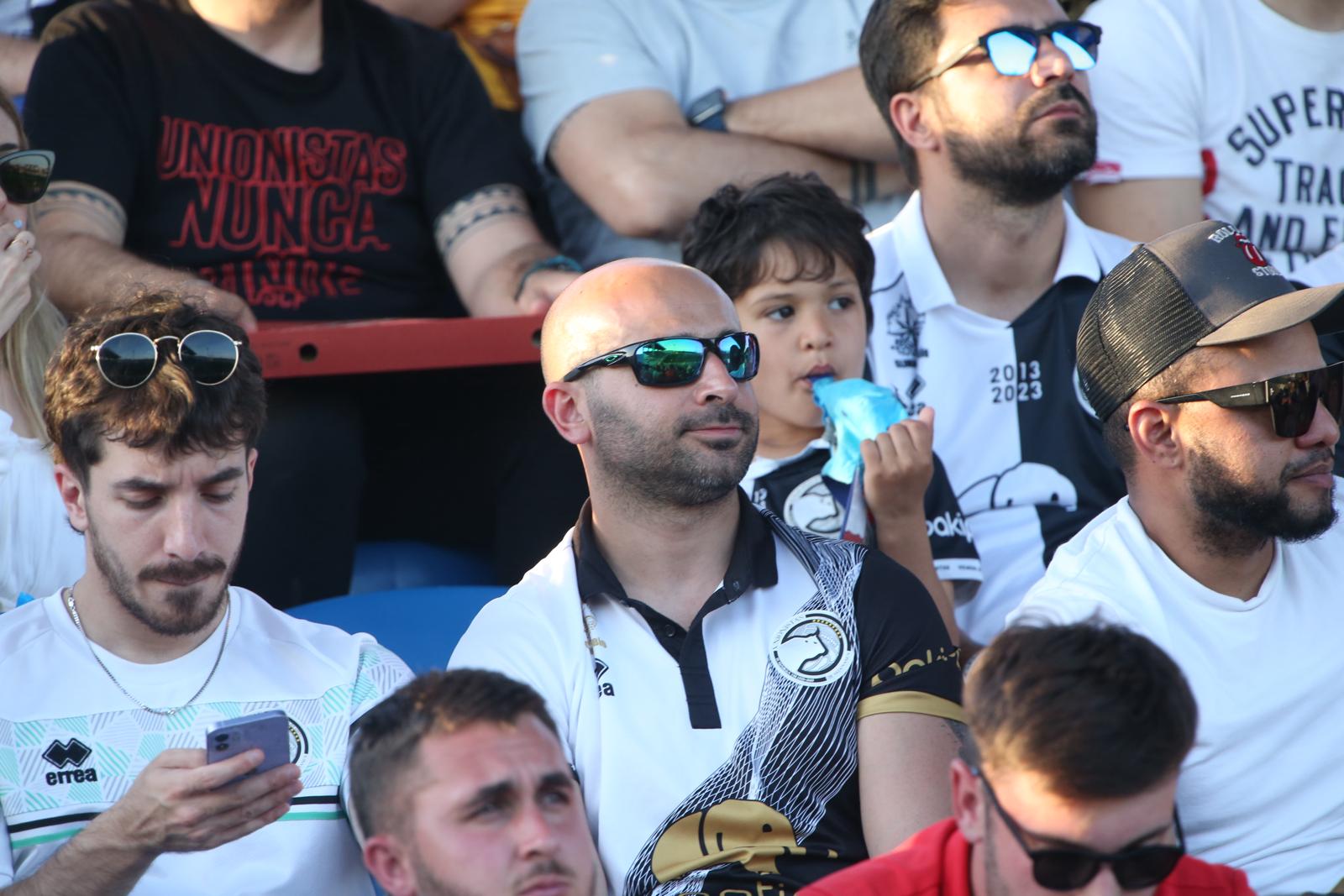 El partido entre Unionistas y el Barça B, en imágenes