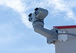 La avanzada cámara AXIS Q6225-LE PTZ en el edificio del AIR Institute, en la avenida Santiago Madrigal de Salamanca.