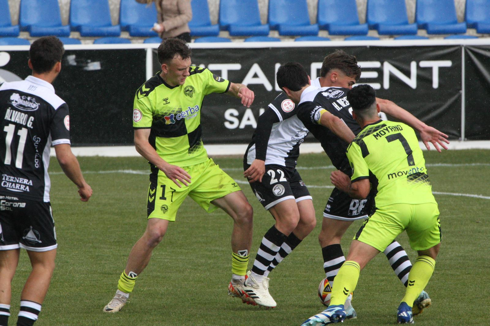Goleada de Unionistas al Sabadell con triplete de Slavy
