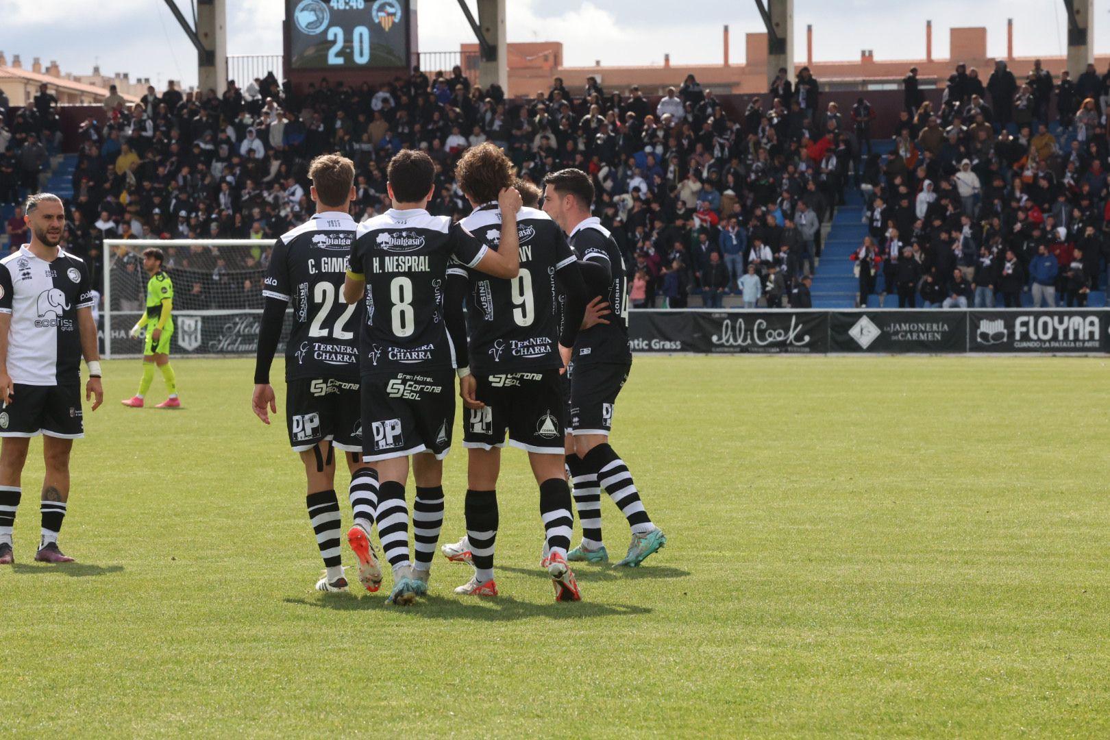 Goleada de Unionistas al Sabadell con triplete de Slavy
