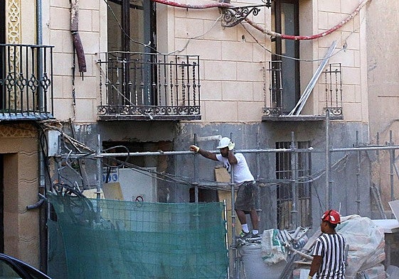 Imagen de archivo de una reforma en un edificio.