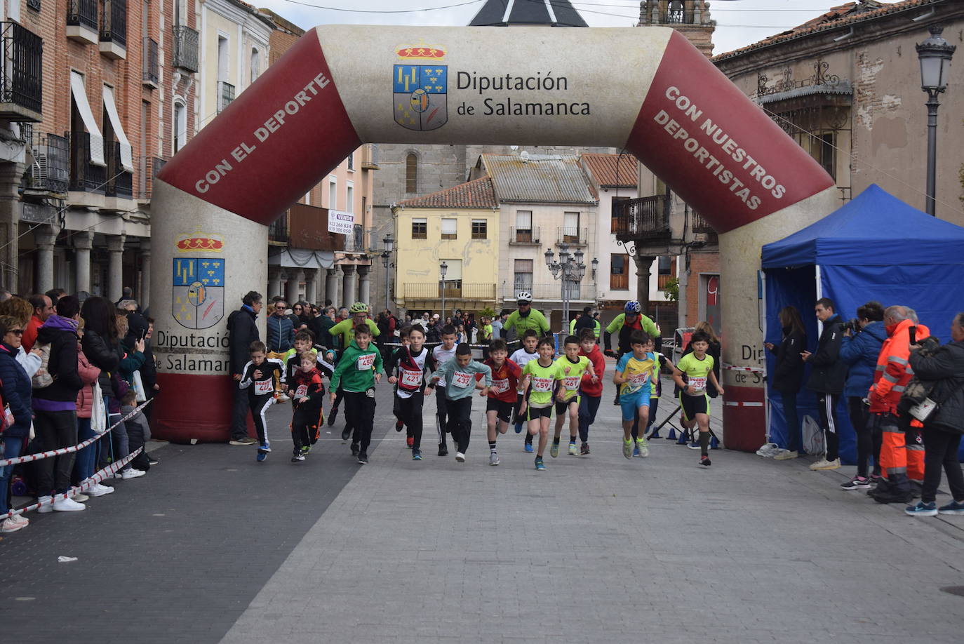 Ignacio Comillas y Sara Izquierdo ganan la XXX Carrera Peñarandina Hijos, Padres y Abuelos 1 de Mayo