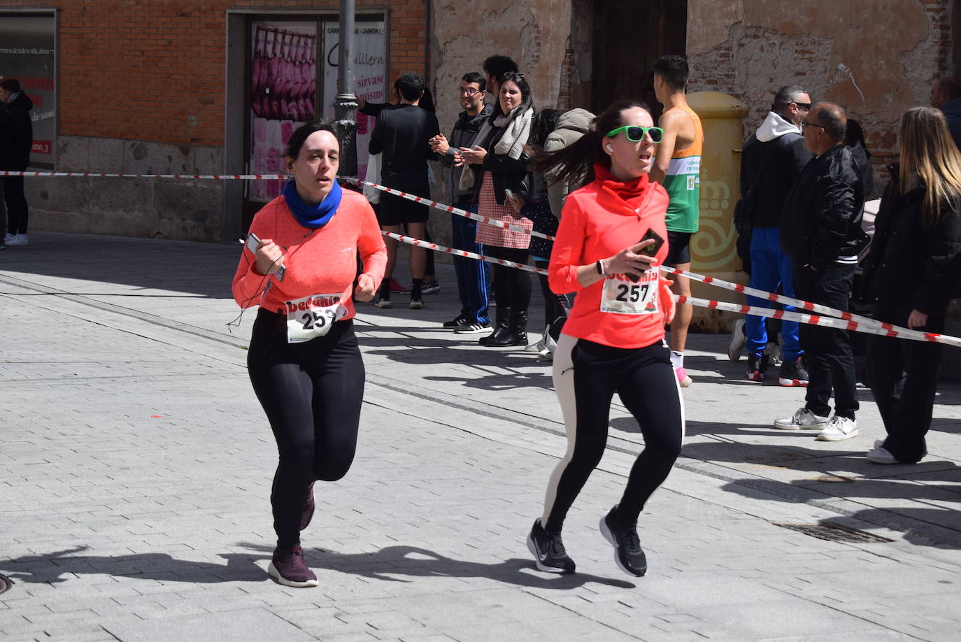 Ignacio Comillas y Sara Izquierdo ganan la XXX Carrera Peñarandina Hijos, Padres y Abuelos 1 de Mayo