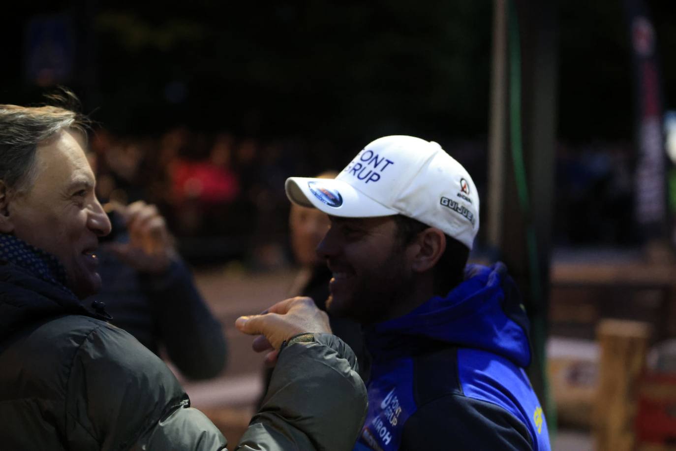 Súper Enduro nocturno en pleno centro de Salamanca
