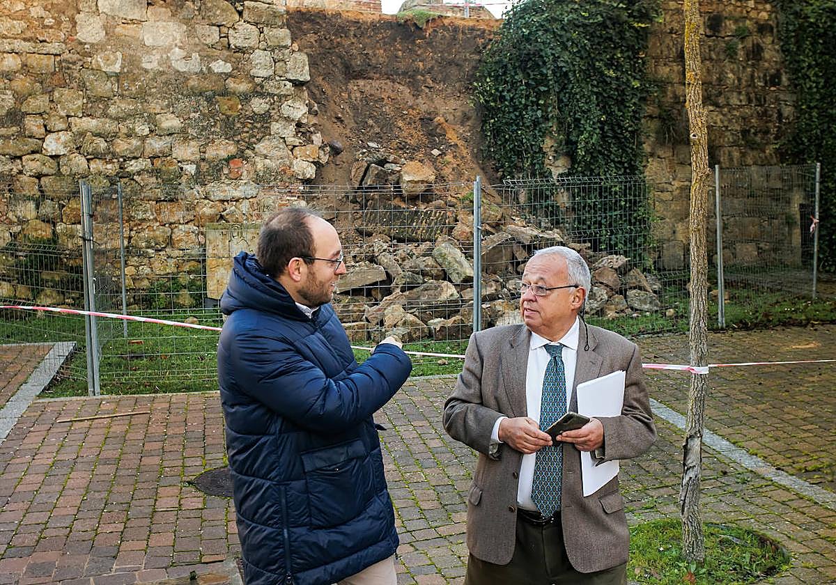 El alcalde de Ciudad Rodrigo y el consejero de Cultura de la Junta.