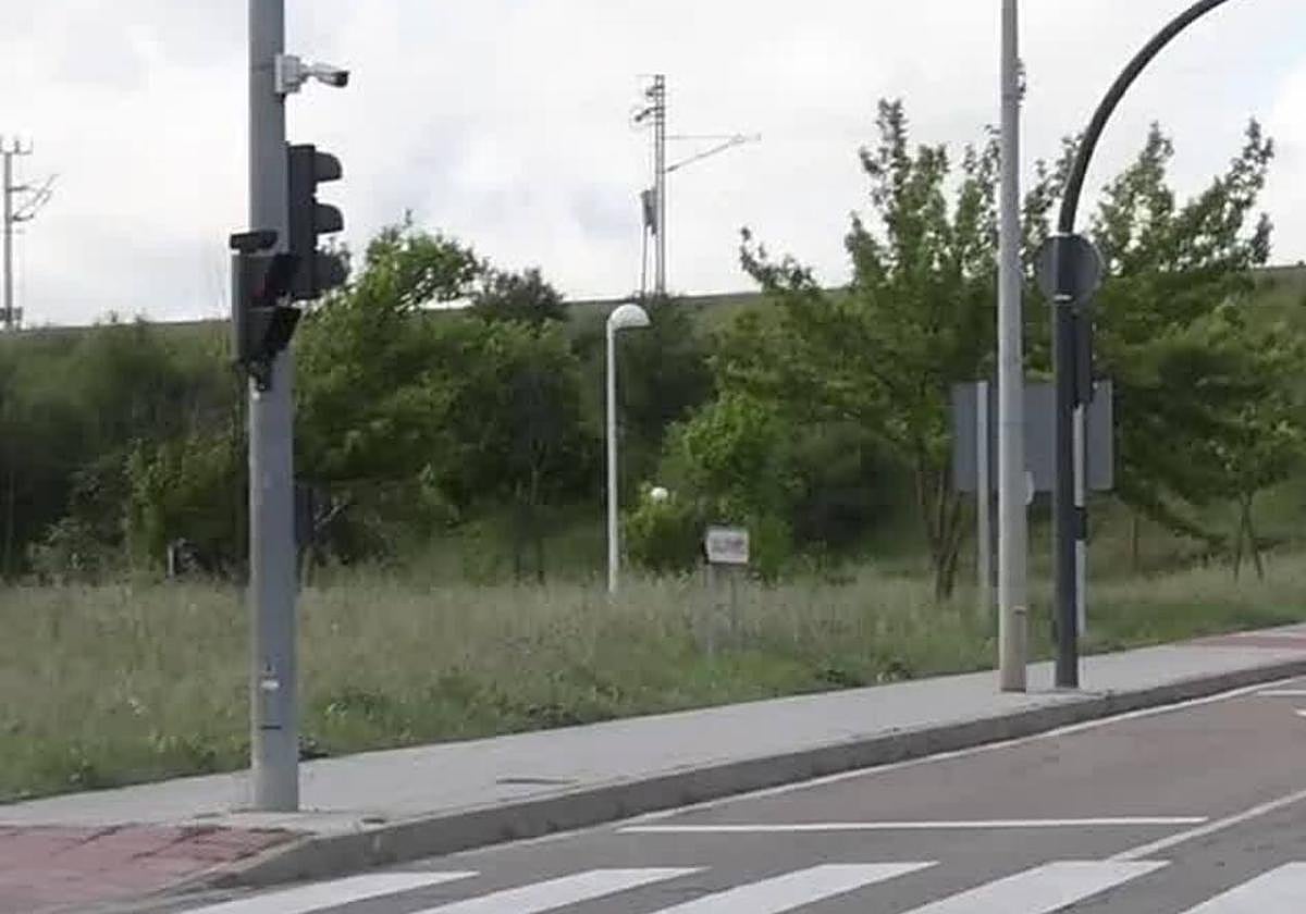 Cámara del semáforo averiado.