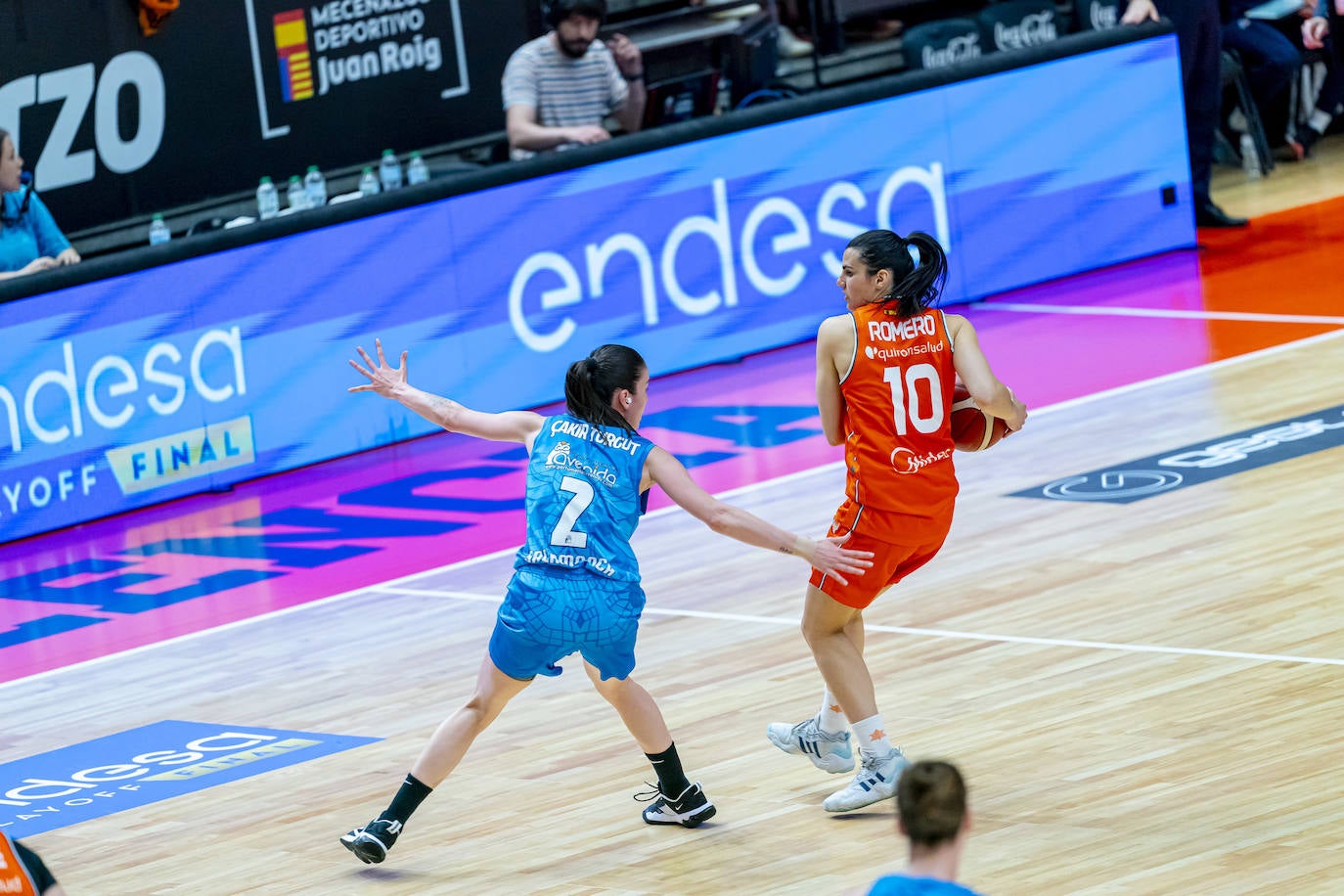El partido entre Avenida y Valencia Basket en imágenes