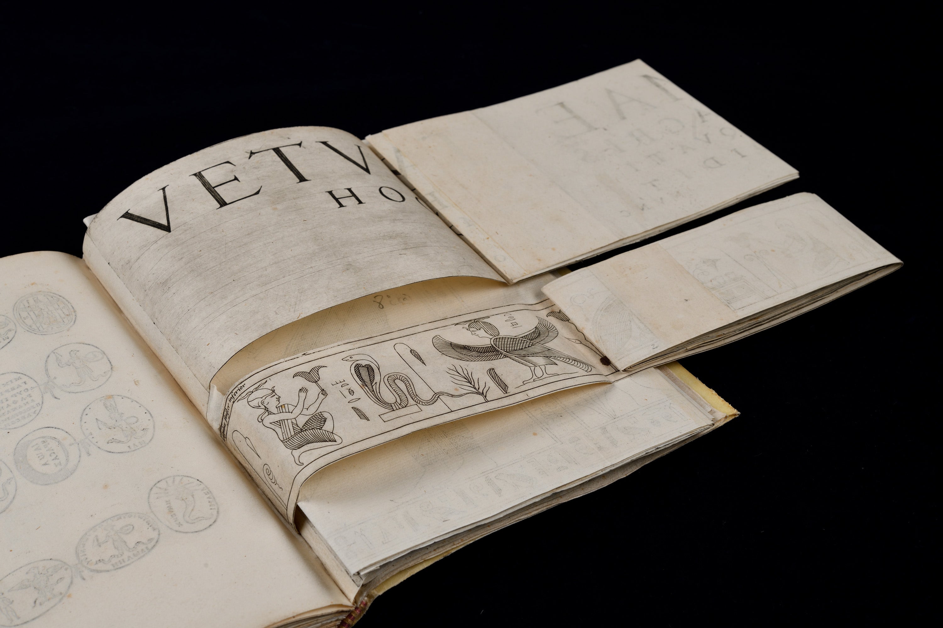 Libro resturado y entregado a la Biblioteca Histórica