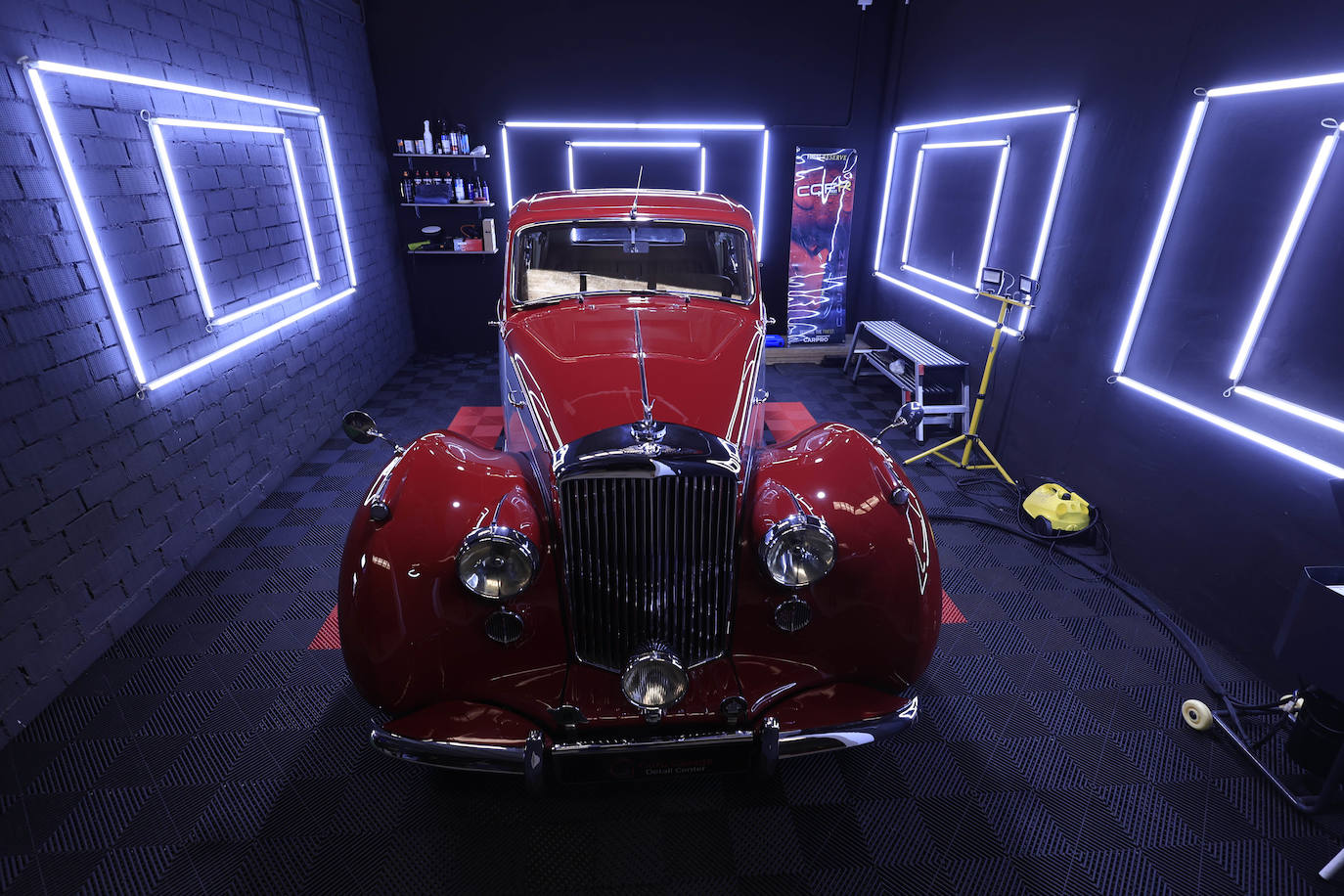 Un Bentley de 1955 cuidado al detalle y recuperado desde Salamanca