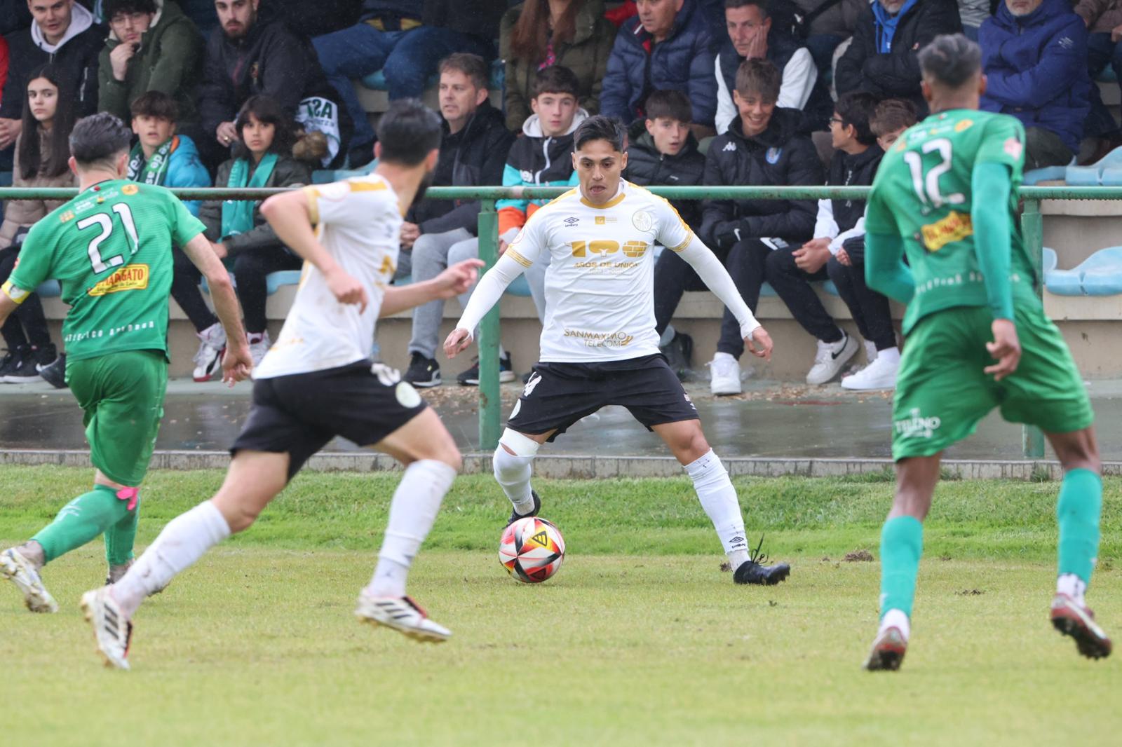 El Salamanca UDS inicia el play-off de ascenso con victoria