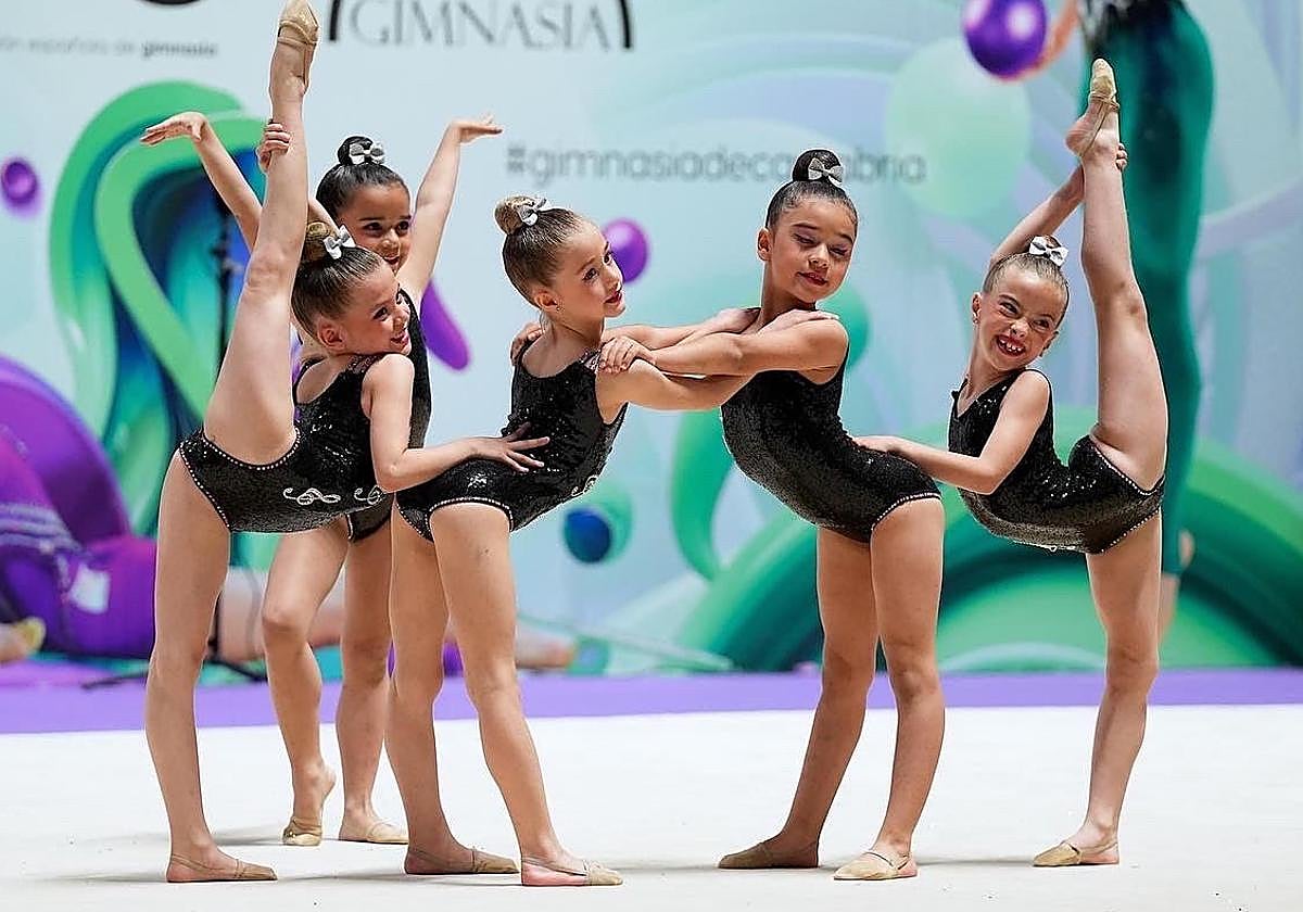 Equipo prebenjamín del Rítmica Salamanca.