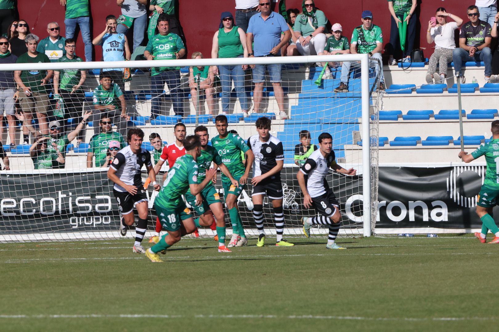 El partido entre Unionistas CF y CD Arenteiro en imágenes