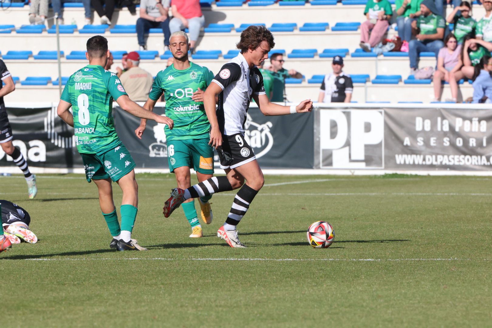 El partido entre Unionistas CF y CD Arenteiro en imágenes