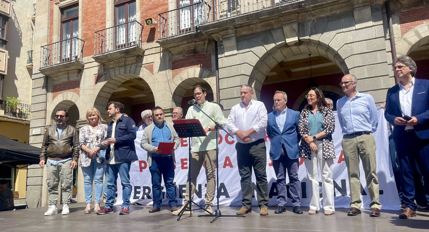 Salmantinos apoyan en Zamora la reapertura del tren Ruta de la Plata