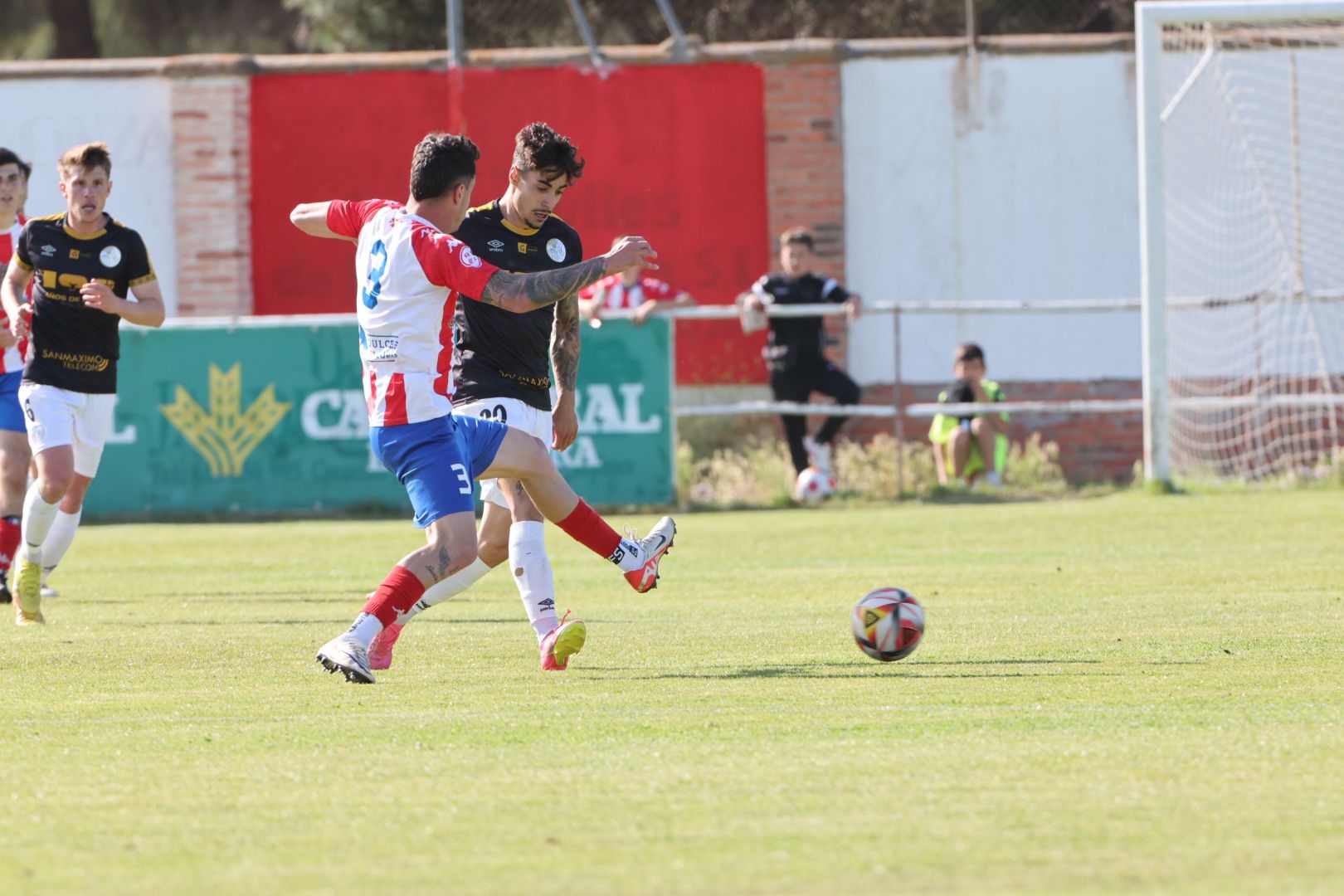 El Salamanca CF UDS, arropado en Tordesillas por su afición