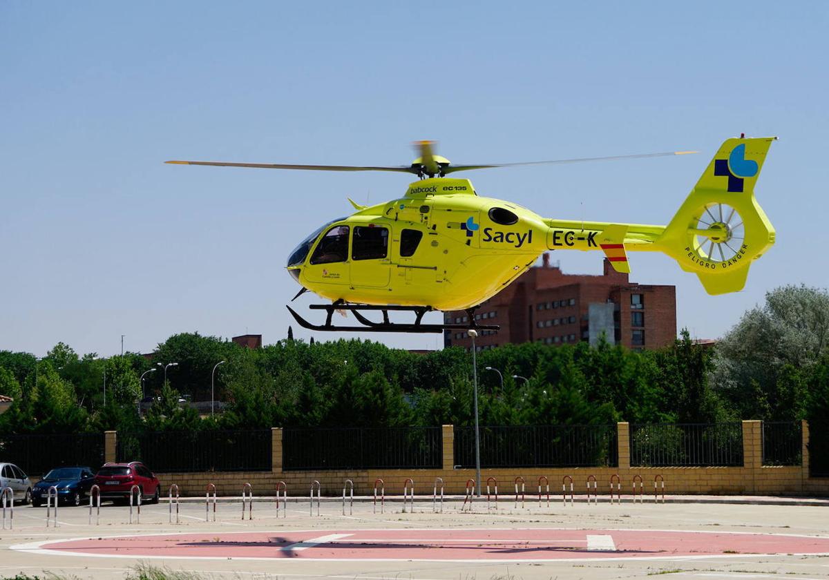 Helicóptero sanitario de Sacyl en Salamanca.
