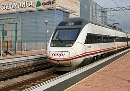 Un Alvia, en Salamanca.