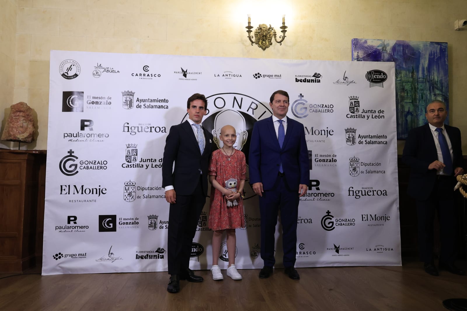 María, la princesa guerrera, une a Salamanca en una cena benéfica