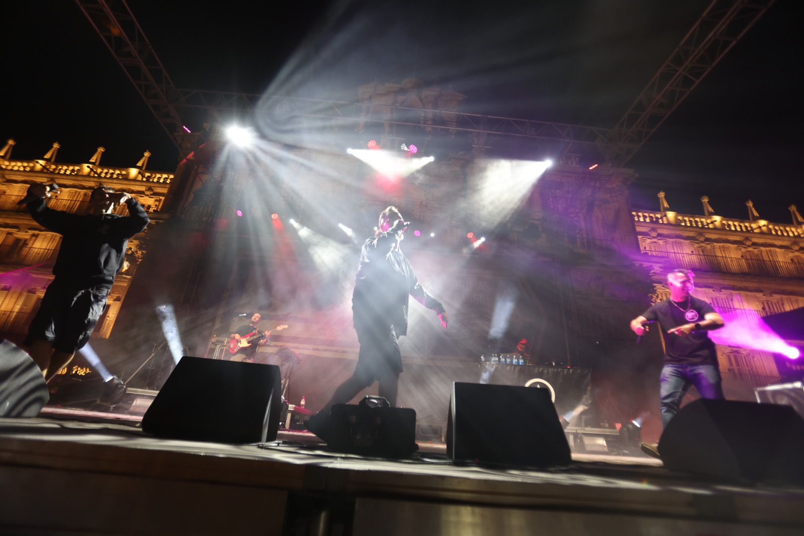 Lágrimas de Sangre &#039;celebra&#039; en una noche mágica en la Plaza Mayor