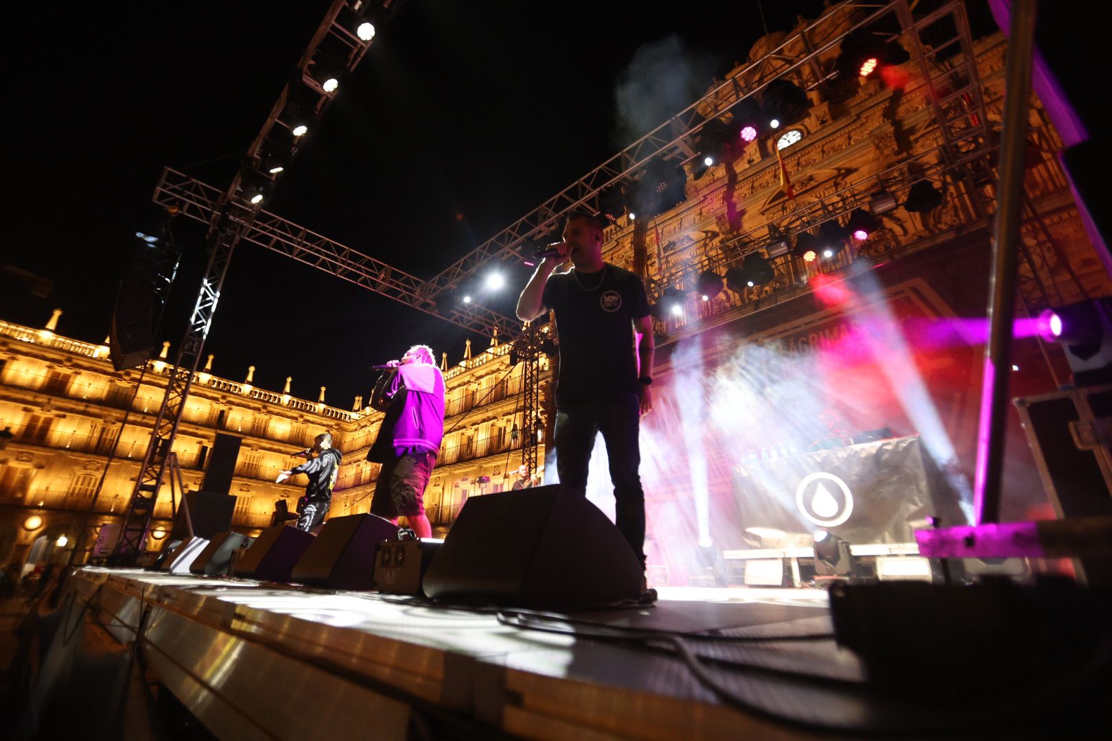 Lágrimas de Sangre &#039;celebra&#039; en una noche mágica en la Plaza Mayor