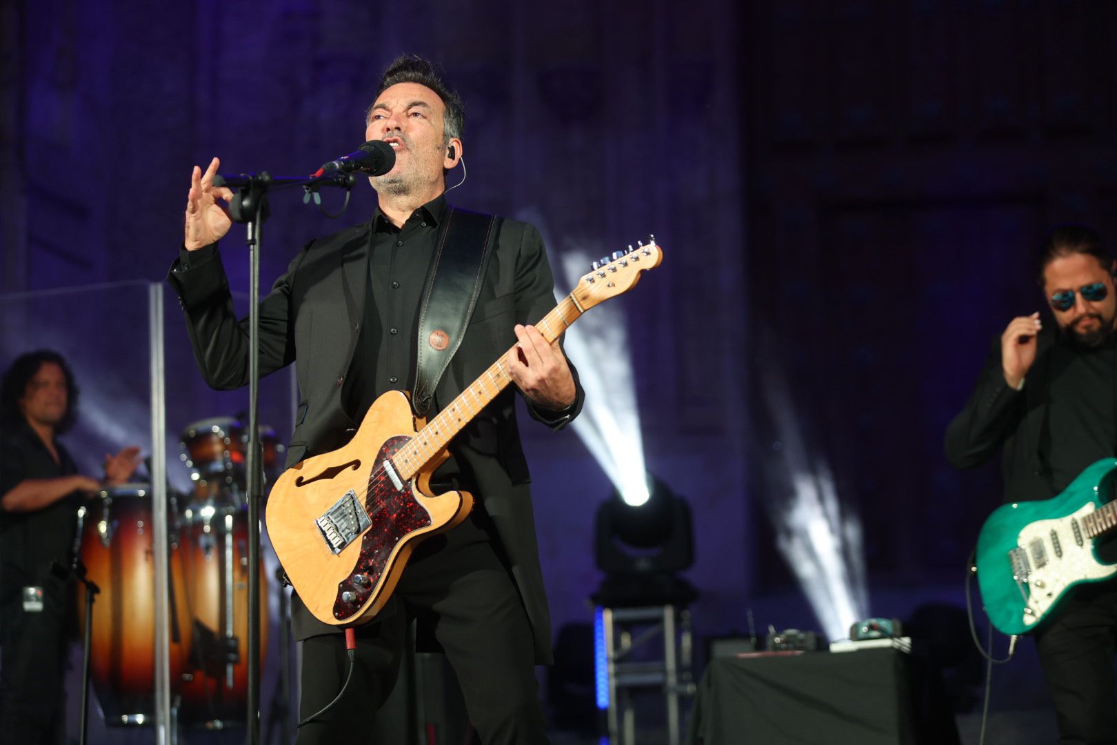 La música de Café Quijano resuena en el Patio Chico