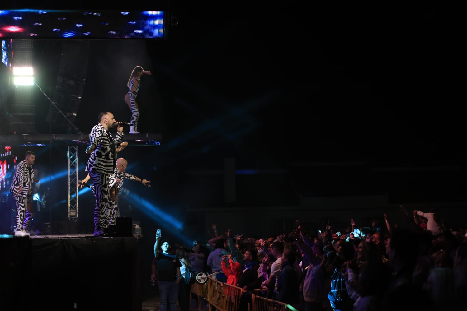La actuación de Panorama en Castellanos de Villiquera, en imágenes