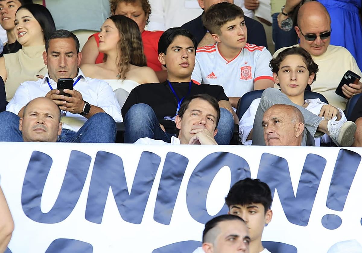 El palco del Helmántico, repleto