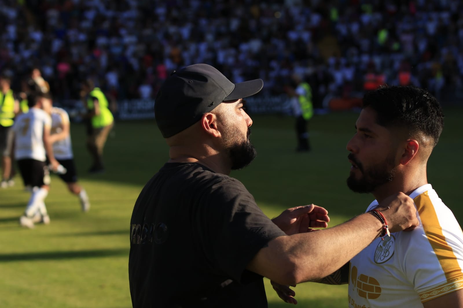 Celebración en el estadio del ascenso del Salamanca UDS a Segunda RFEF