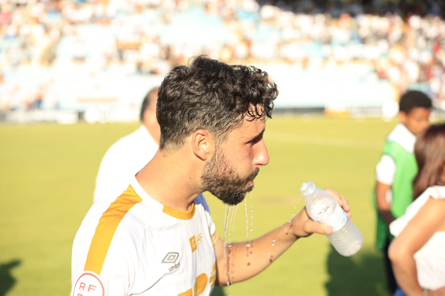 Celebración en el estadio del ascenso del Salamanca UDS a Segunda RFEF