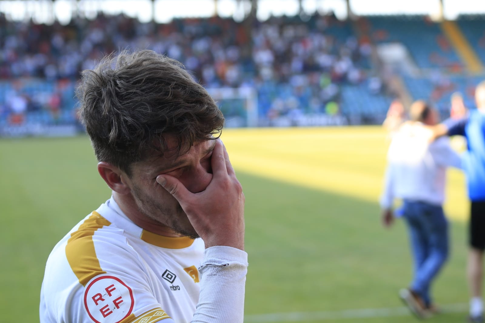 Celebración en el estadio del ascenso del Salamanca UDS a Segunda RFEF
