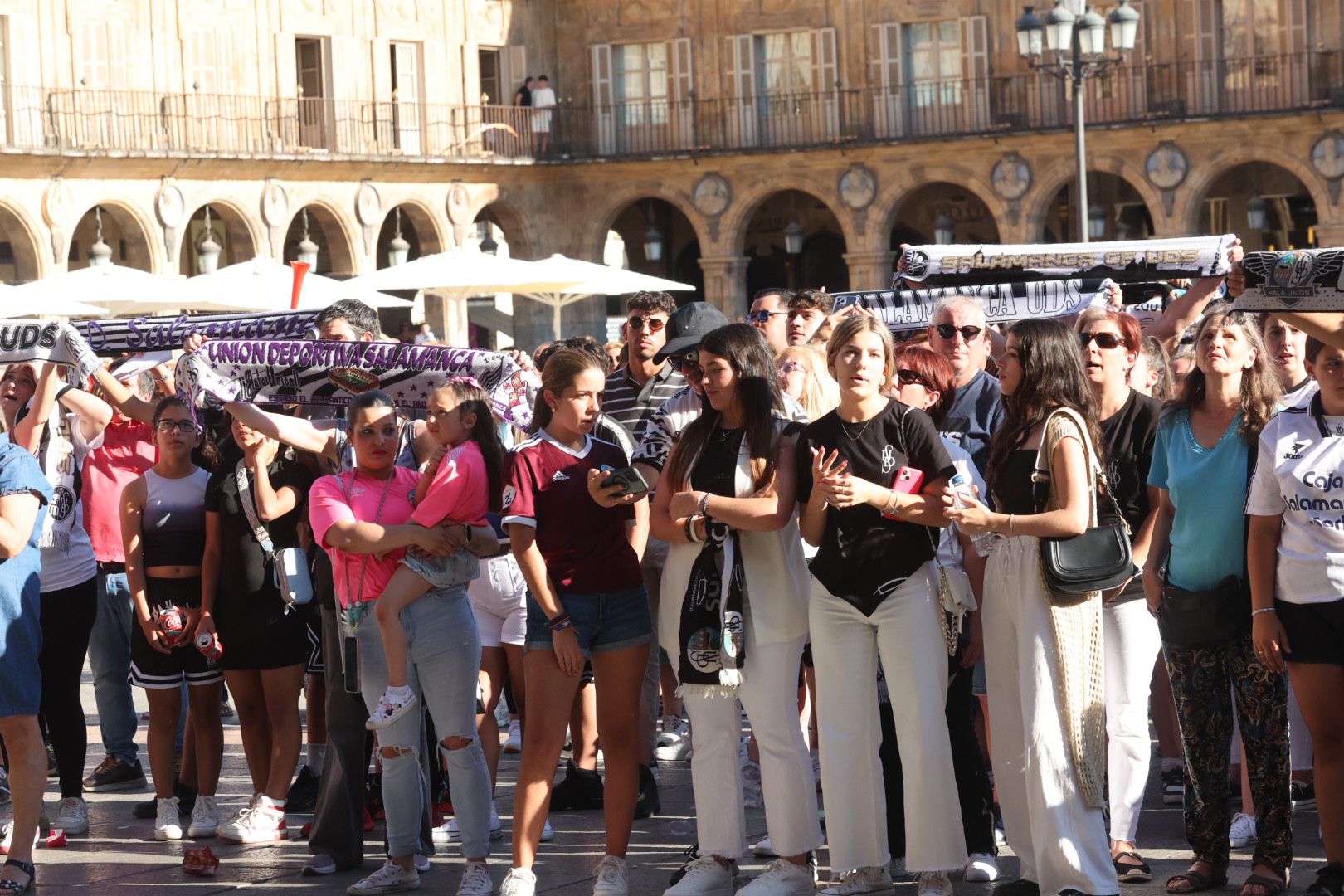 El Salamanca UDS ofrece su ascenso a la ciudad en el Ayuntamiento