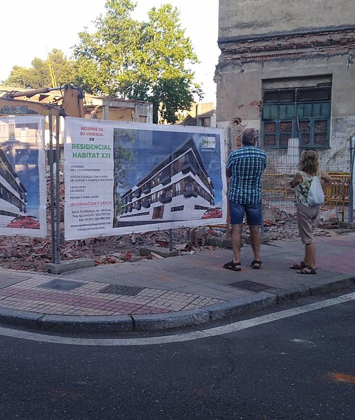 Imagen secundaria 2 - El solar medio siglo en ruinas en Salamanca que da paso a pisos con piscina