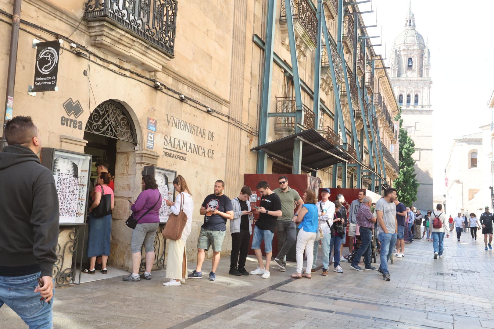 Unionistas llena la Rúa Mayor en el último periodo de renovaciones