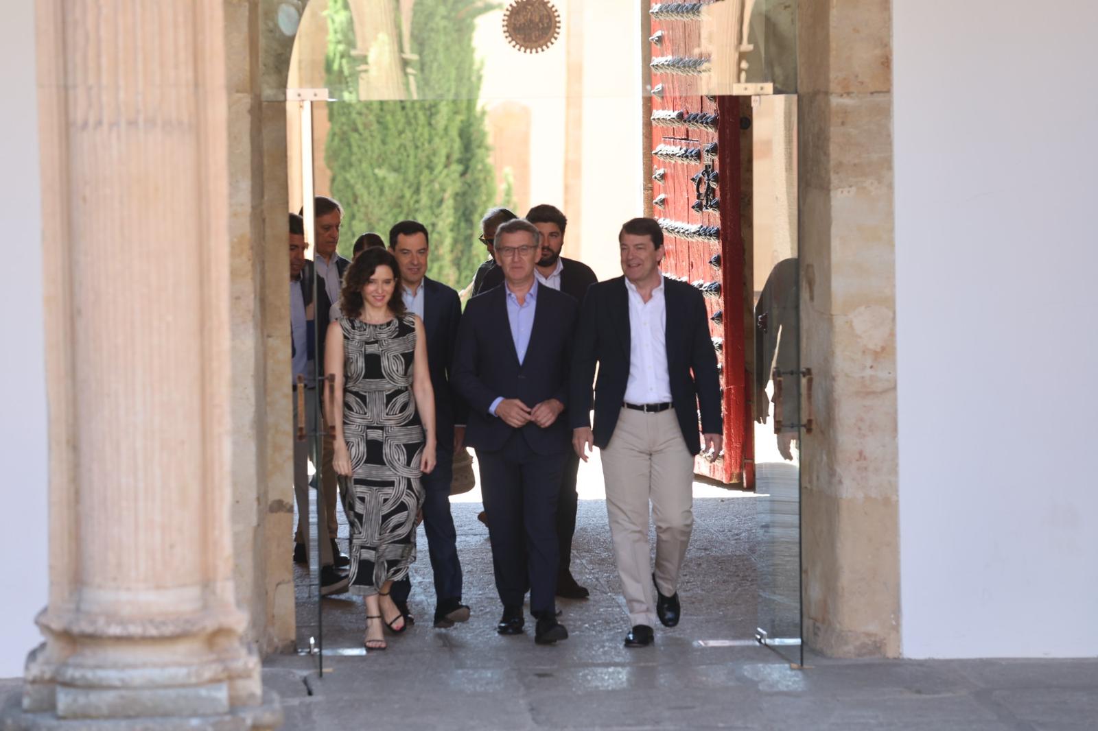 De Mañueco a Feijóo pasando por Ayuso: la reunión del PP en Salamanca