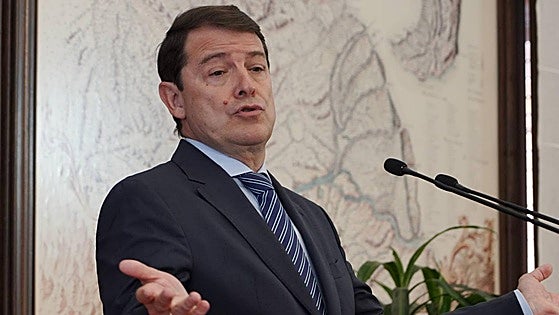 Mañueco forma un nuevo Gobierno en Castilla y León con un consejero de Vox