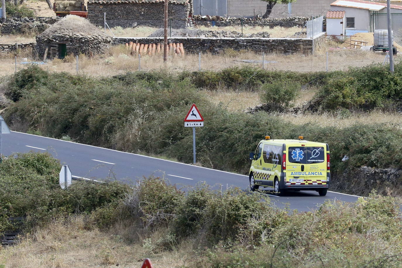 Herida tras salirse de la vía y caer con su coche por un terraplén en San Esteban