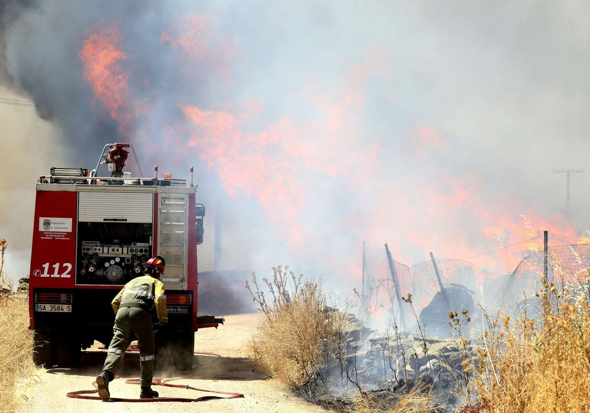 Imagen de archivo de un incendio en la provincia de Salamanca.