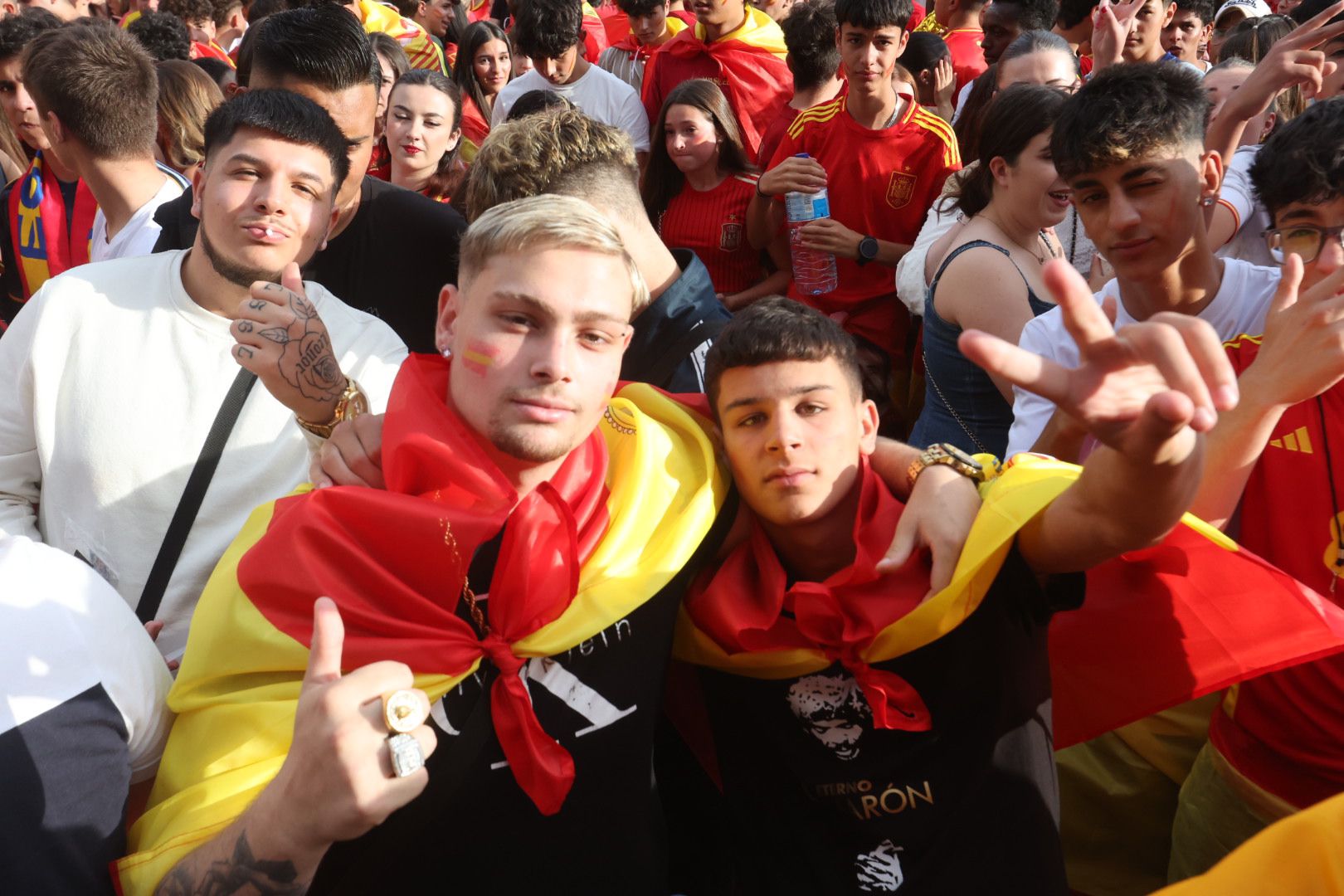 La Plaza Mayor espera la victoria de La Roja