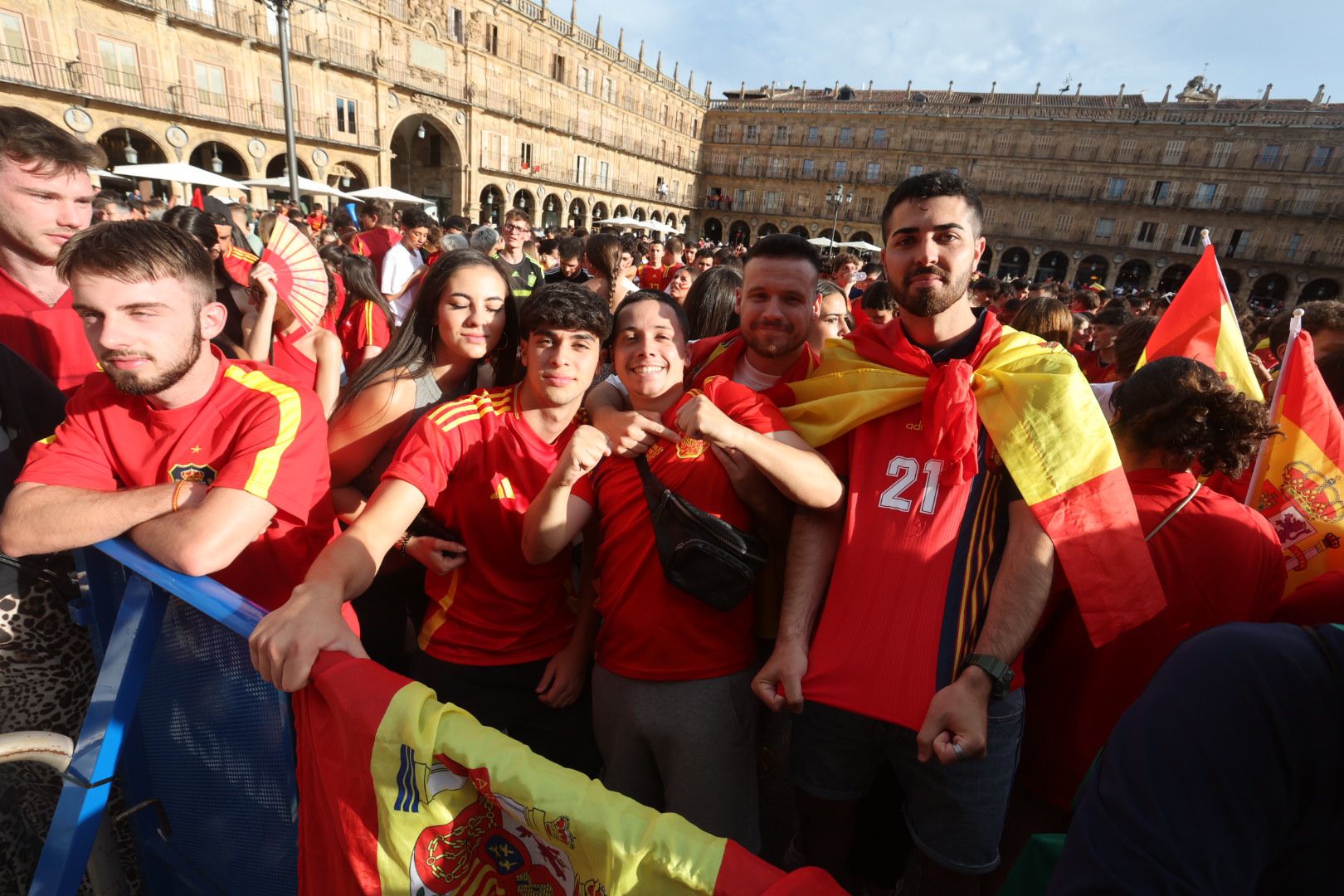 La Plaza Mayor espera la victoria de La Roja