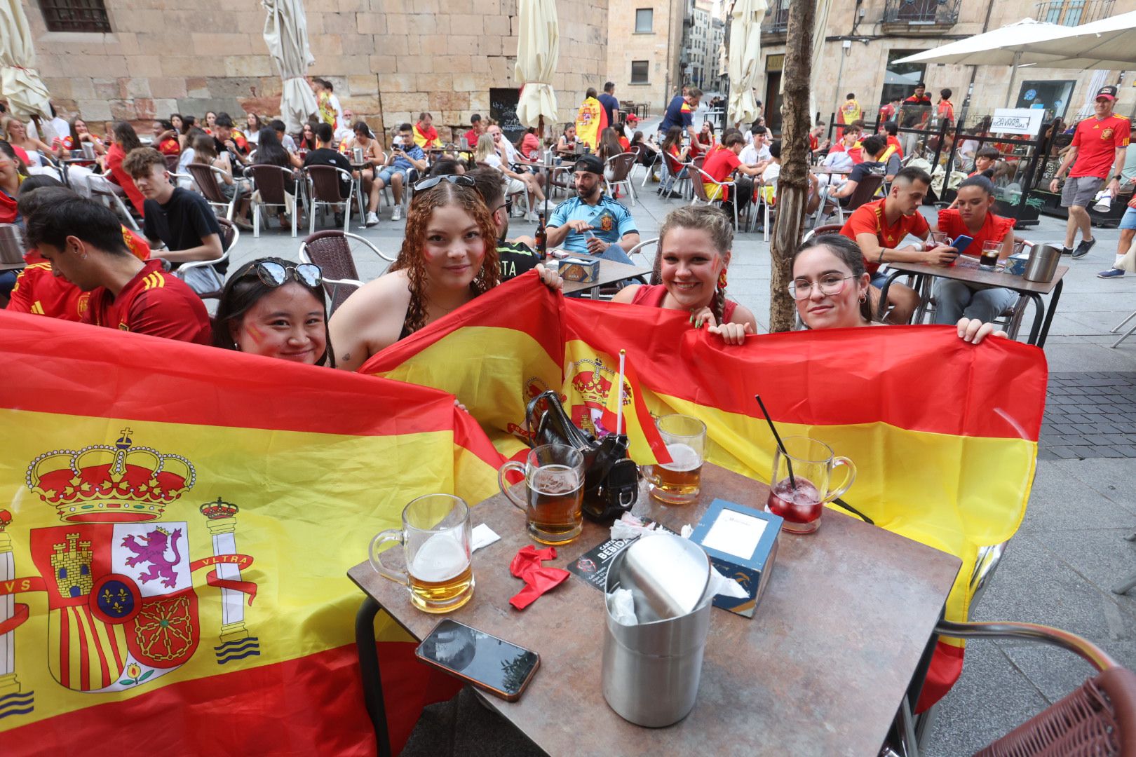 La Plaza Mayor espera la victoria de La Roja