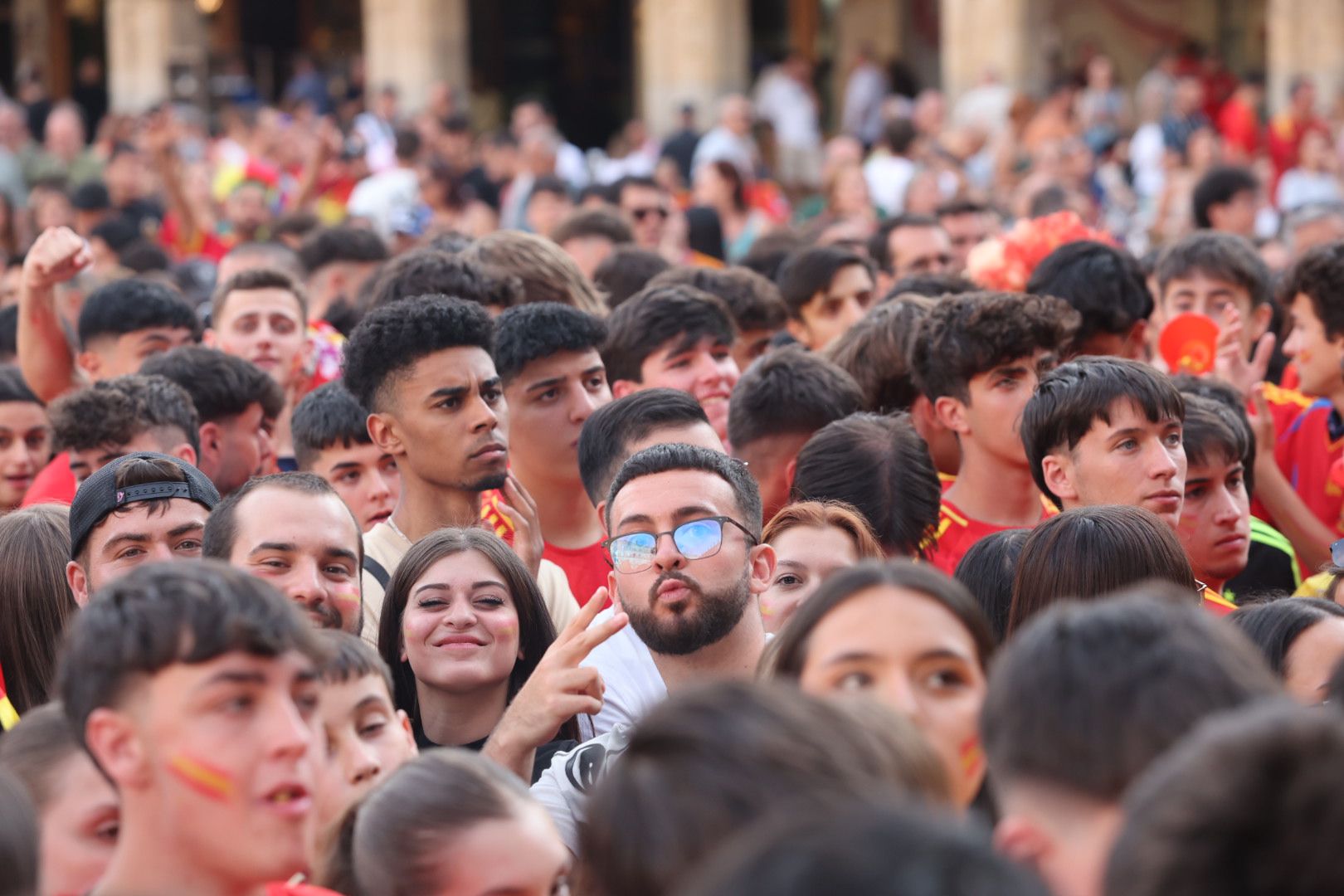 La Plaza Mayor espera la victoria de La Roja