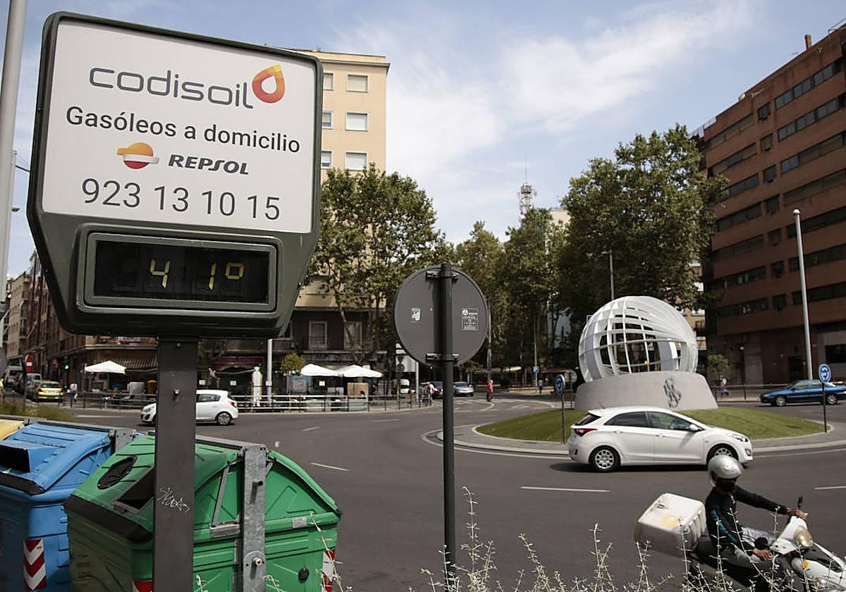 Un termómetro refleja altas temperaturas en Salamanca.