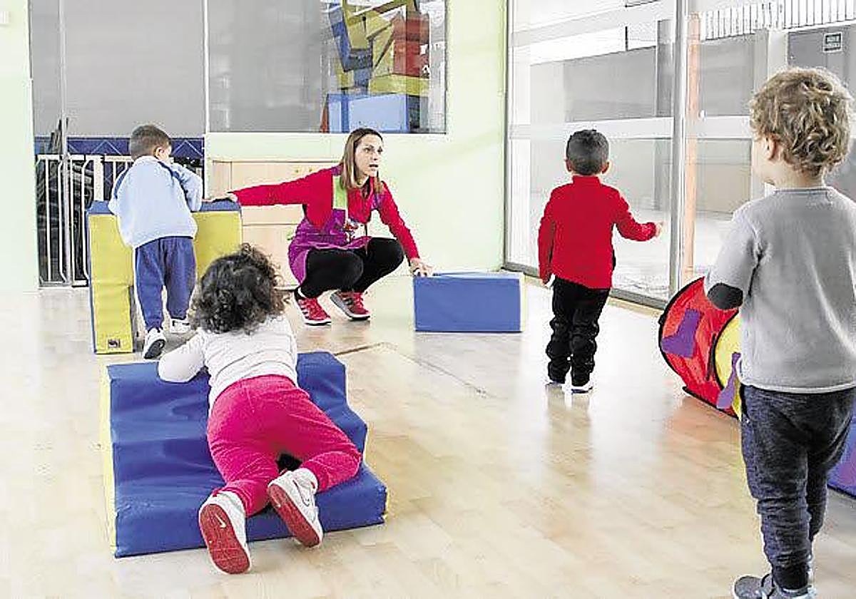 Foto de archivo de la escuela de Santa Marta