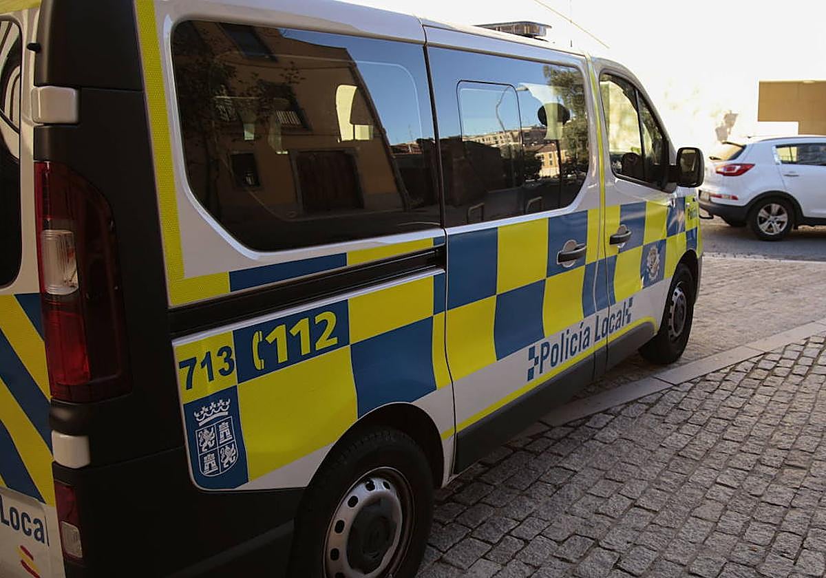 Una furgoneta de la Policía Local de Salamanca en una imagen de archivo.