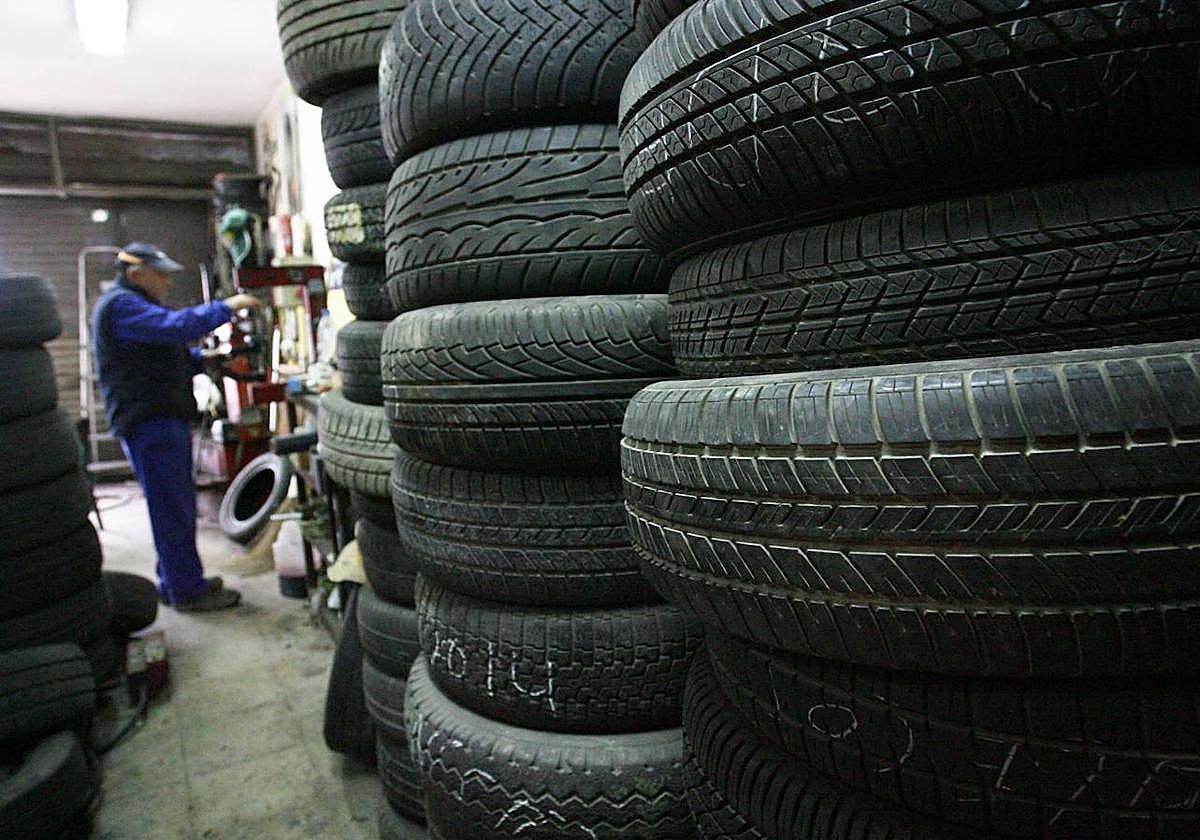 Trabajo en un taller mecánico.