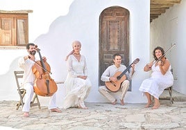 El grupo musical 'Liona & Serena Strings'.