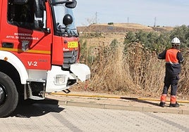 Dotación de bomberos en Tejares