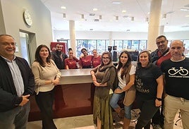 La empresa de inserción laboral Ecotono Integración ha comenzado a gestionar la cafetería del Centro Municipal Integrado Trujillo.