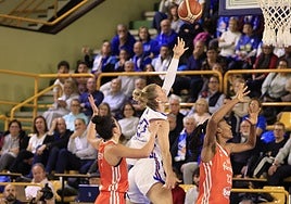 Perfumerías Avenida vs Familia Schio