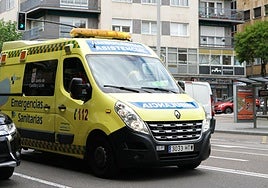 Ambulancia en una foto de archivo